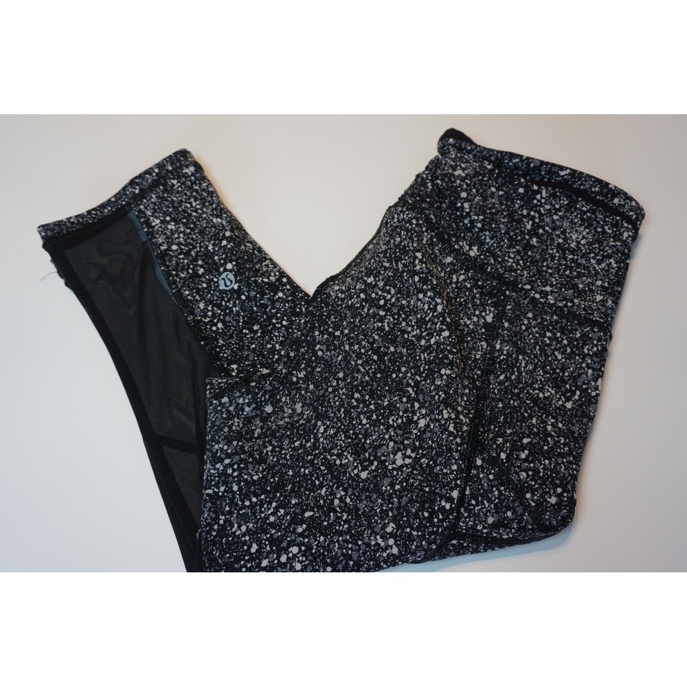 Lululemon Splatter Print Mesh Panel Crop Leggings Black White Pockets‎ KC.846